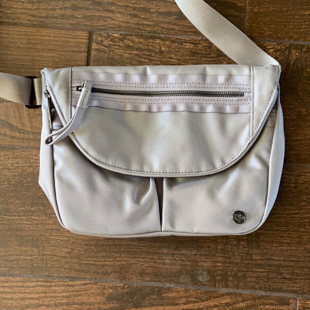 Lululemon Festival Bag